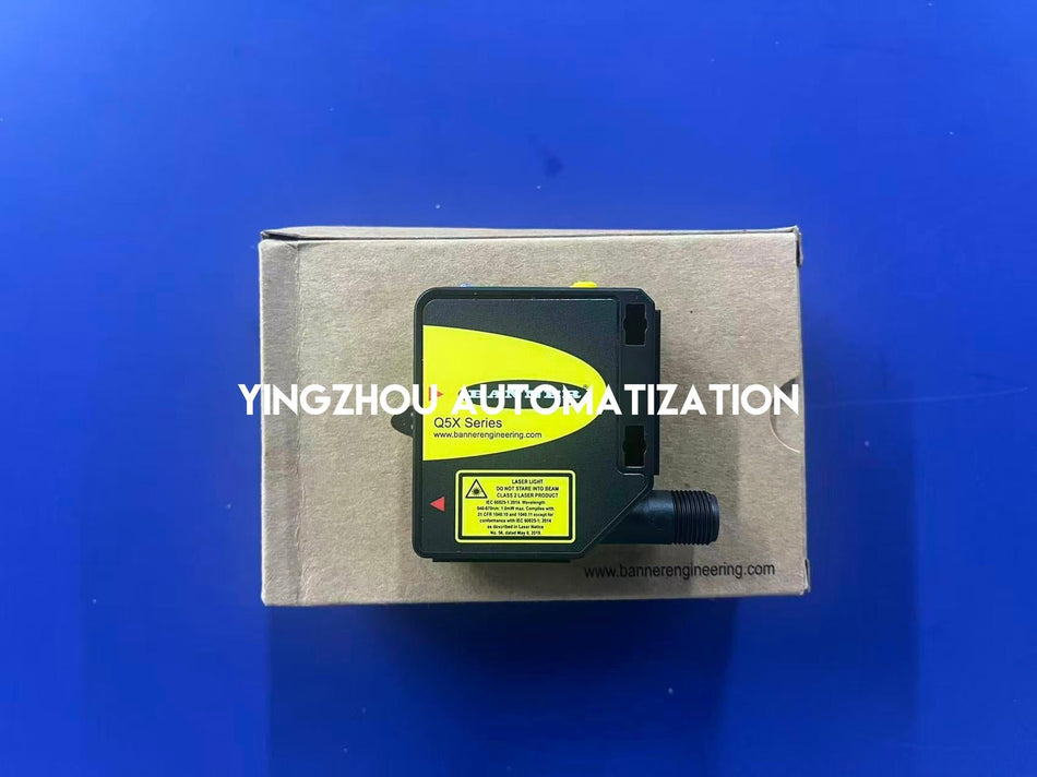 Banner Q5XKULAF3000-Q8 Laser Sensor - Q5X Series, 3000mm Range, 0-10V Analog, IO-Link-vezhoo