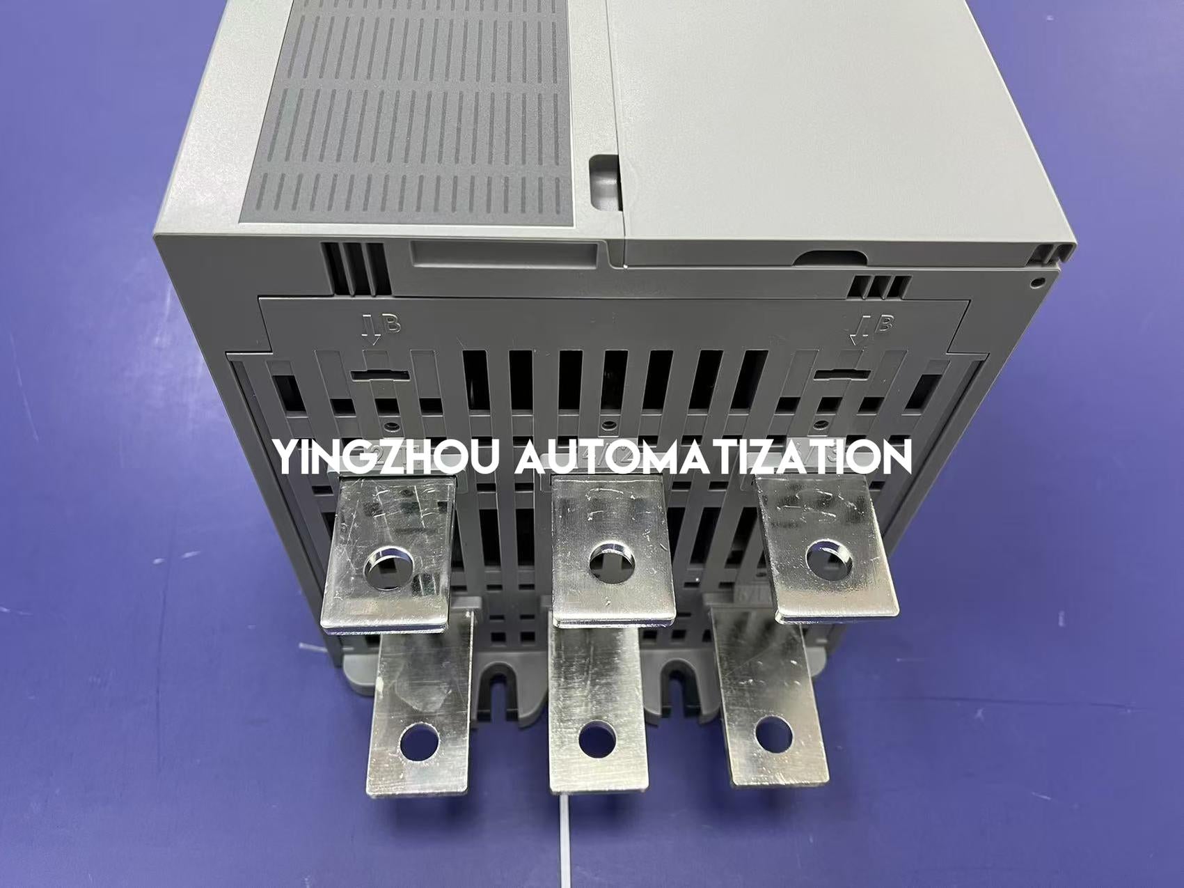 Danfoss VLT Soft Starter MCD 600 | 448A (3-Phase 200-525V) | 132H2229 High-Performance | MCD60448C Model | Built-in Bypass | Brand New Original-vezhoo