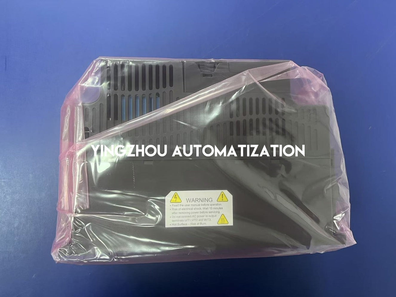 Delta VFD-E Series VFD055E43A Inverter - 5.5kW (7.5HP), 3-Phase 460V, Built-in PLC-vezhoo