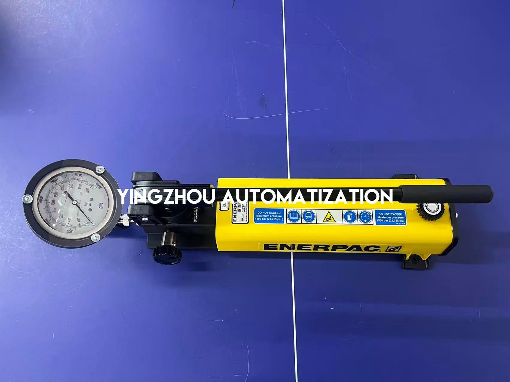 Enerpac HPT1500 Ultra-High Pressure Hydraulic Hand Pump | 21,750 psi, Two-Speed, with Gauge-vezhoo