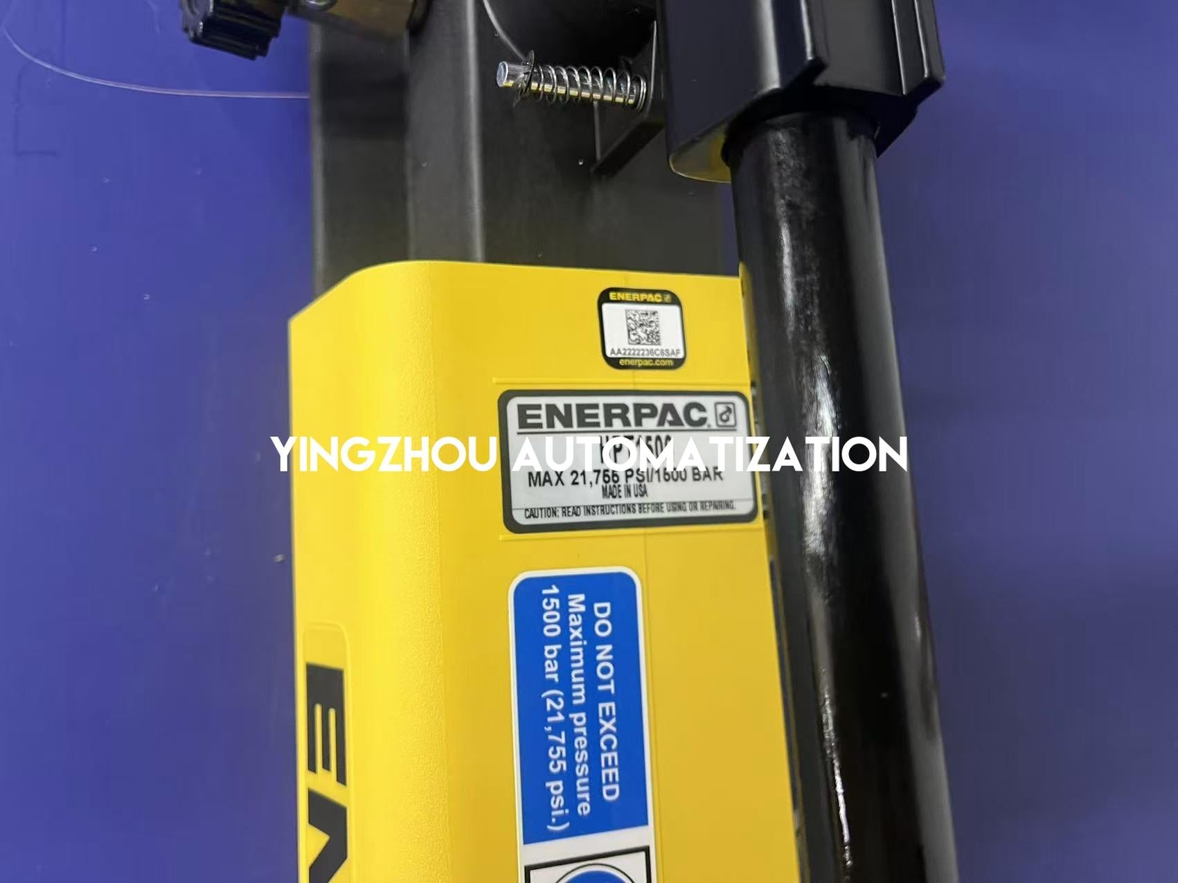 Enerpac HPT1500 Ultra-High Pressure Hydraulic Hand Pump | 21,750 psi, Two-Speed, with Gauge-vezhoo