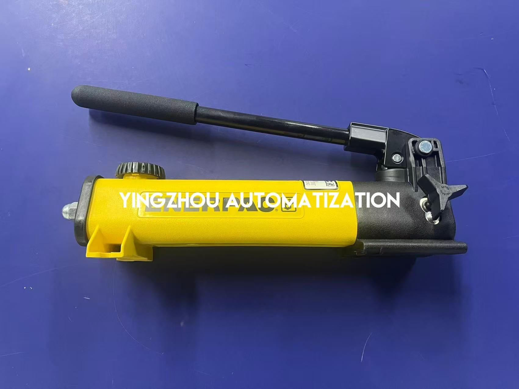 Enerpac P142 Lightweight Hydraulic Hand Pump | 10,000 PSI | Two-Speed | 20 in³ Usable Oil-vezhoo
