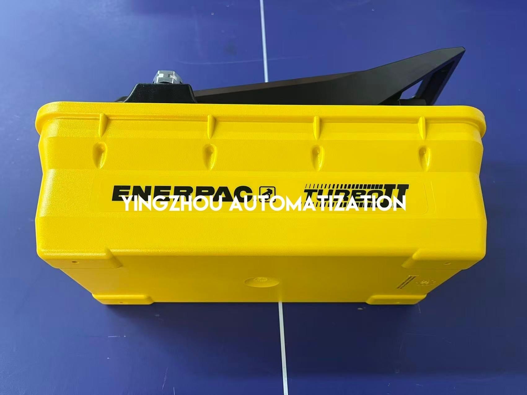 Enerpac PATG1102N Turbo II Air Hydraulic Foot Pump | 10,000 psi, 127 in³ Oil-vezhoo