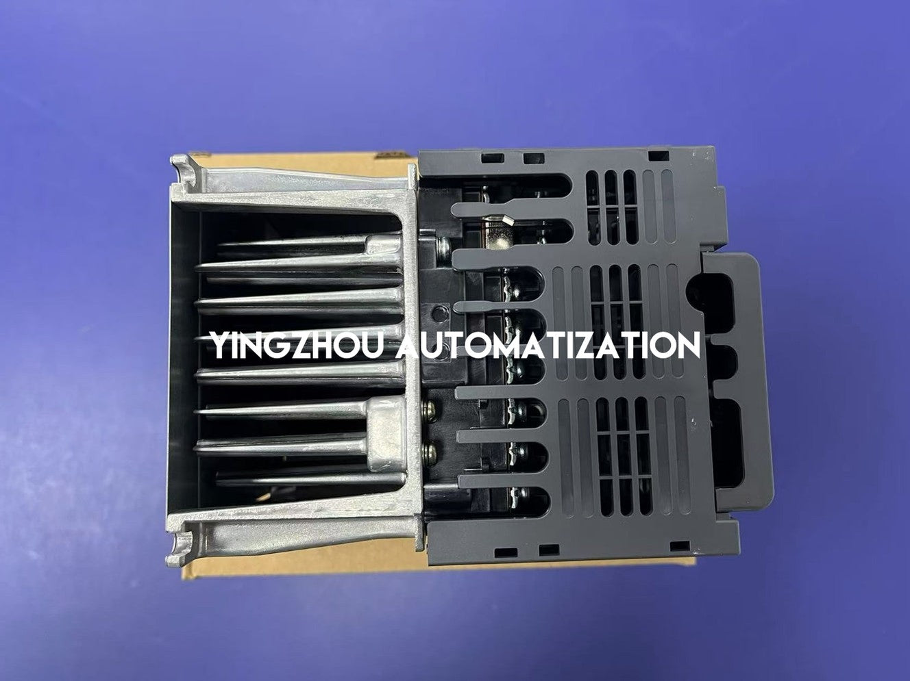 Mitsubishi FR-D740-2.2K-CHT VFD | 2.2kW (3HP) 3-Phase 400V Inverter | FR-D700 Series Compact Drive | Brand New Original-vezhoo