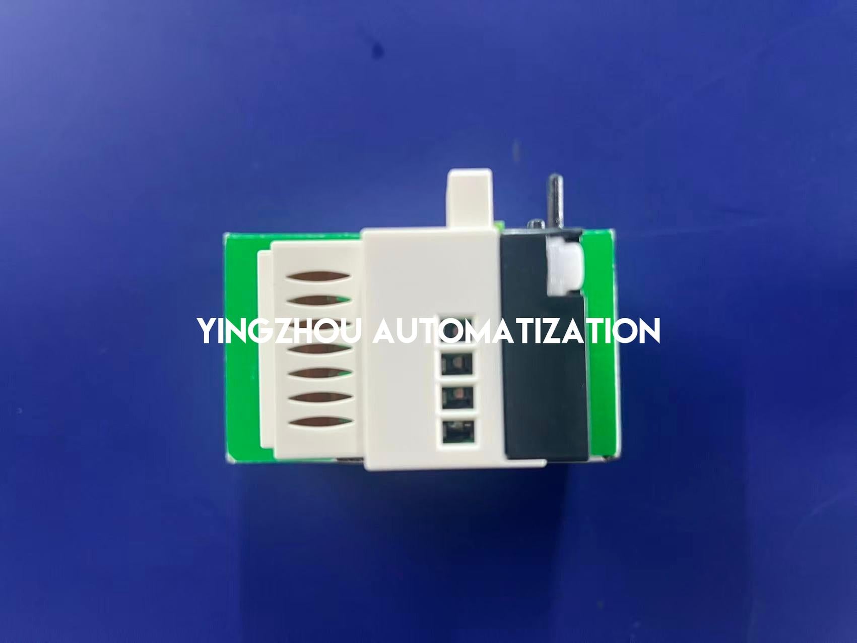 Schneider SR3XT43BD Zelio Logic Analog Expansion Module | 2 Inputs / 2 Outputs | 24V DC-vezhoo