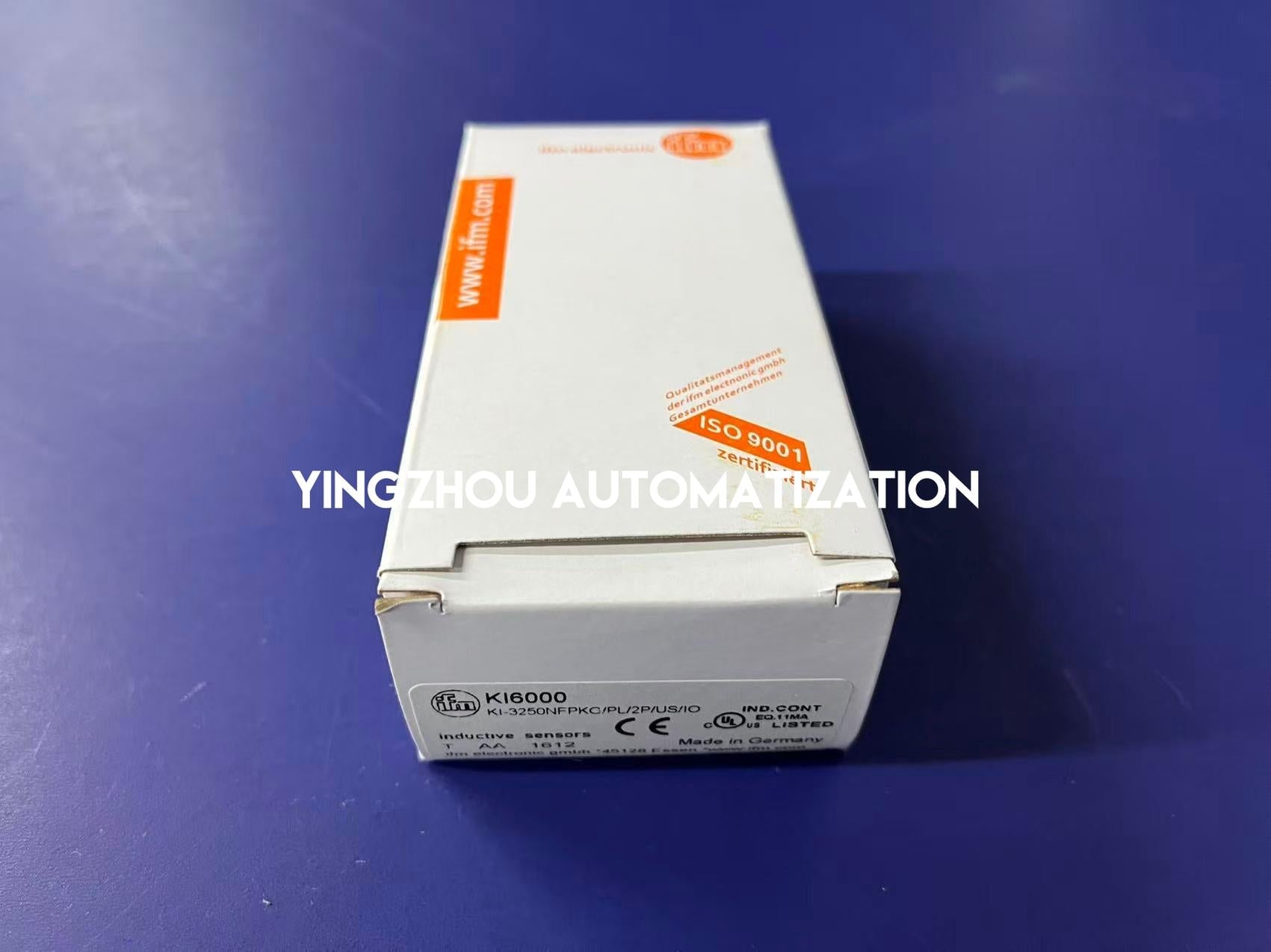 ifm electronic KI6000 Capacitive Sensor - M30, 15mm Sensing Range, PNP/NPN Programmable-vezhoo